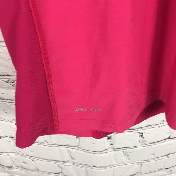 Nike Dri-Fit Running top EUC Size Small Fuchsia - Picture 5 of 6